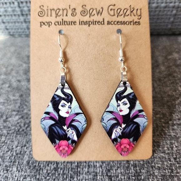 Maleficent Sleeping Beauty Disney Villain Earrings - Picture 2 of 3